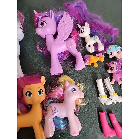 My Little Pony Assorted Sizes Pony  Equestria Doll shoes etc - Picture 11 of 13